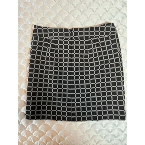 Ann Taylor LOFT Skirt Size 10 Black Gray Window Pane Lined Career Fall Winter - Picture 6 of 6